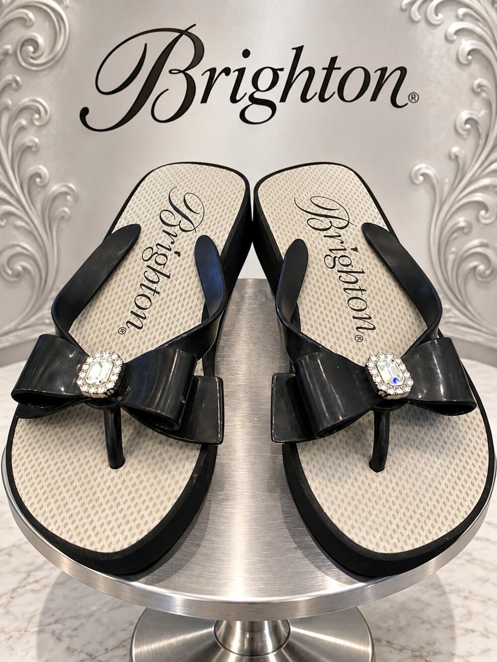 Brighton Bowie Black Bow Crystal Wedge Flip Flop Sandals Size 10